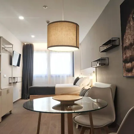 Aparthotel Global & L’Hospitalet de Llobregat